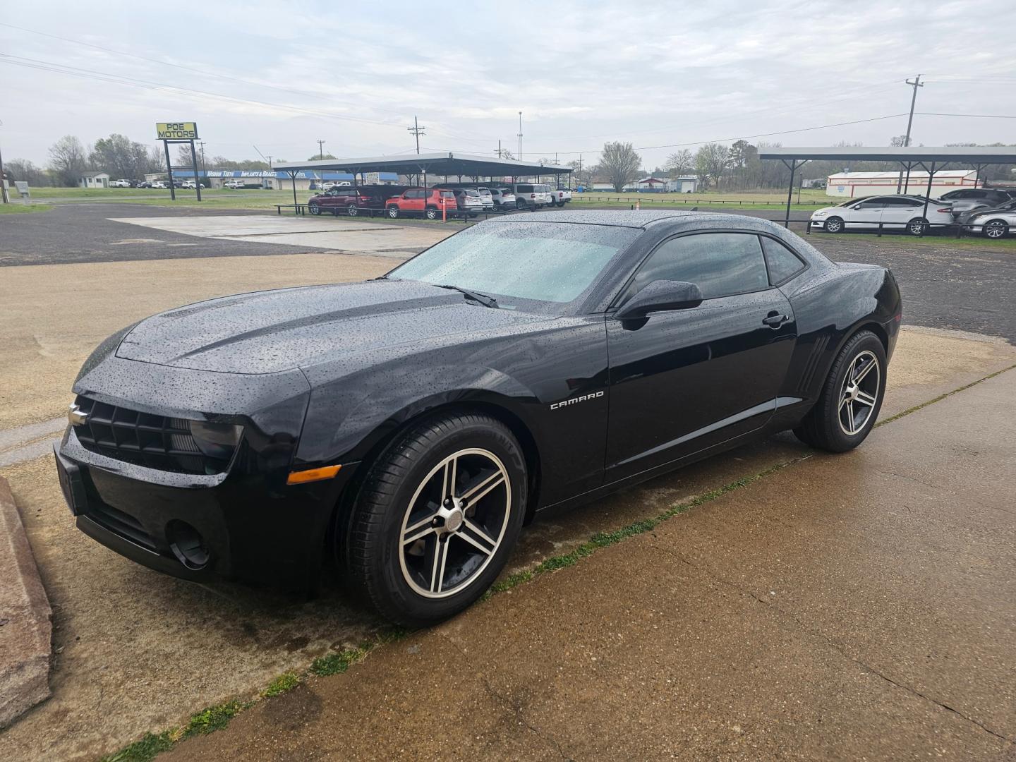 2013 BLACK Chevrolet Camaro LS Coupe (2G1FE1E31D9) with an 3.6L V6 DOHC 24V FFV engine, 6-Speed Manual transmission, located at 533 S Seven Points BLVD, Seven Points, TX, 75143, (430) 255-4030, 32.313999, -96.209351 - Photo#0